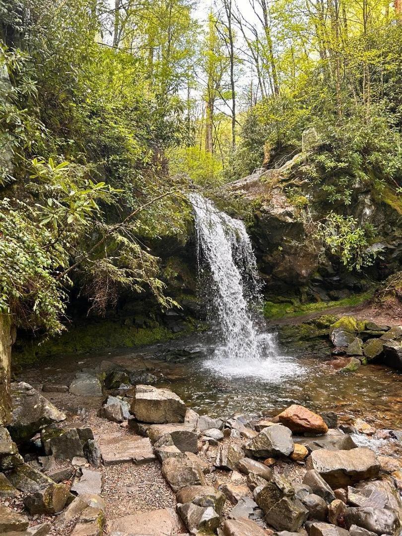 Emerald Woods * Pigeon Forge
