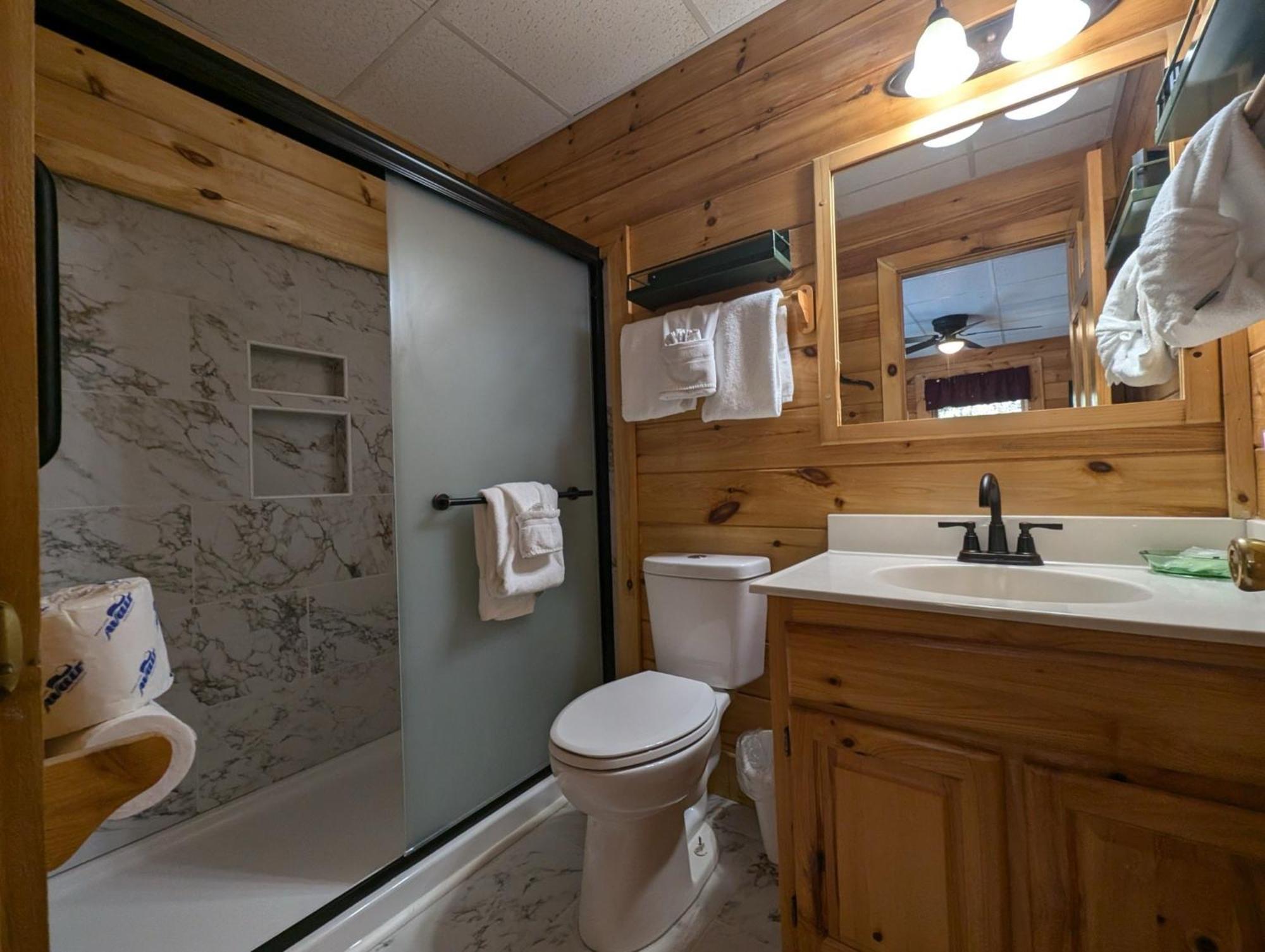 Holiday home Ern807 - Black Bearry Ridge - Great Location! Close To The Action!