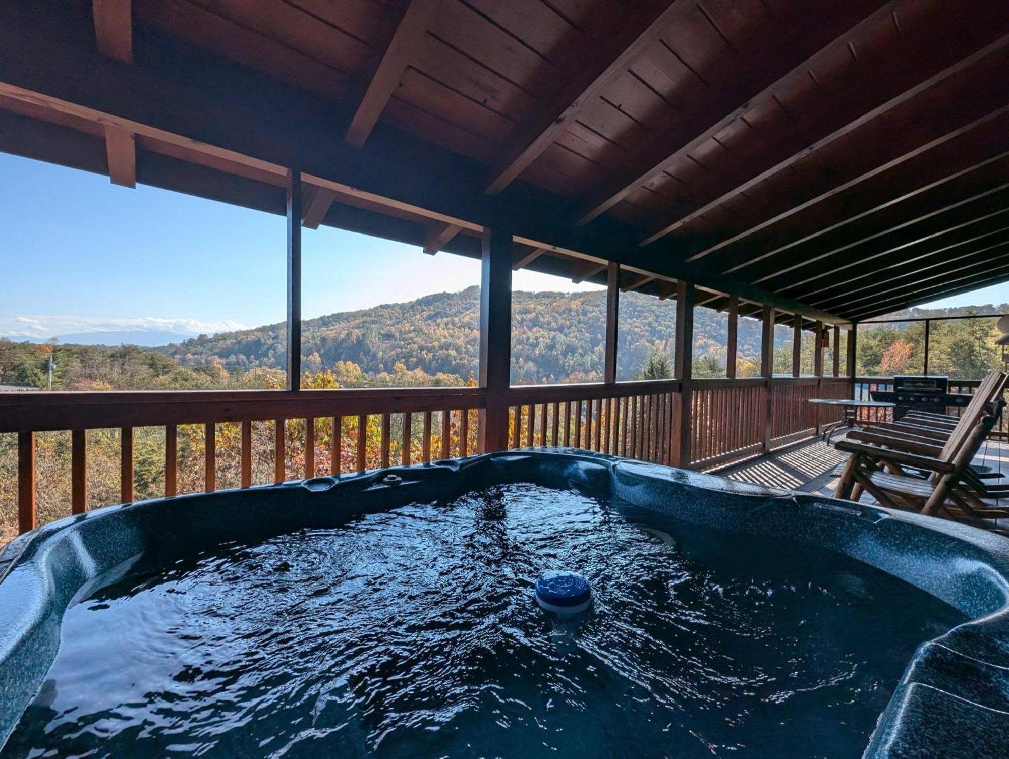 Ern807 - Black Bearry Ridge - Great Location! Close To The Action!