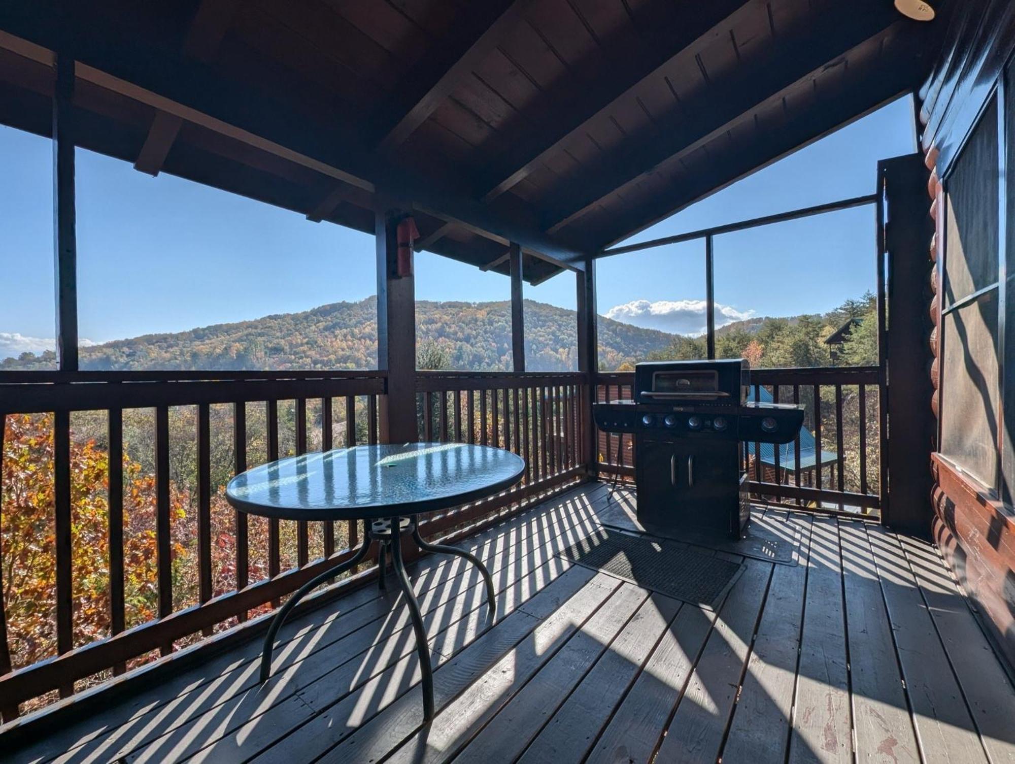 Ern807 - Black Bearry Ridge - Great Location! Close To The Action! * Pigeon Forge