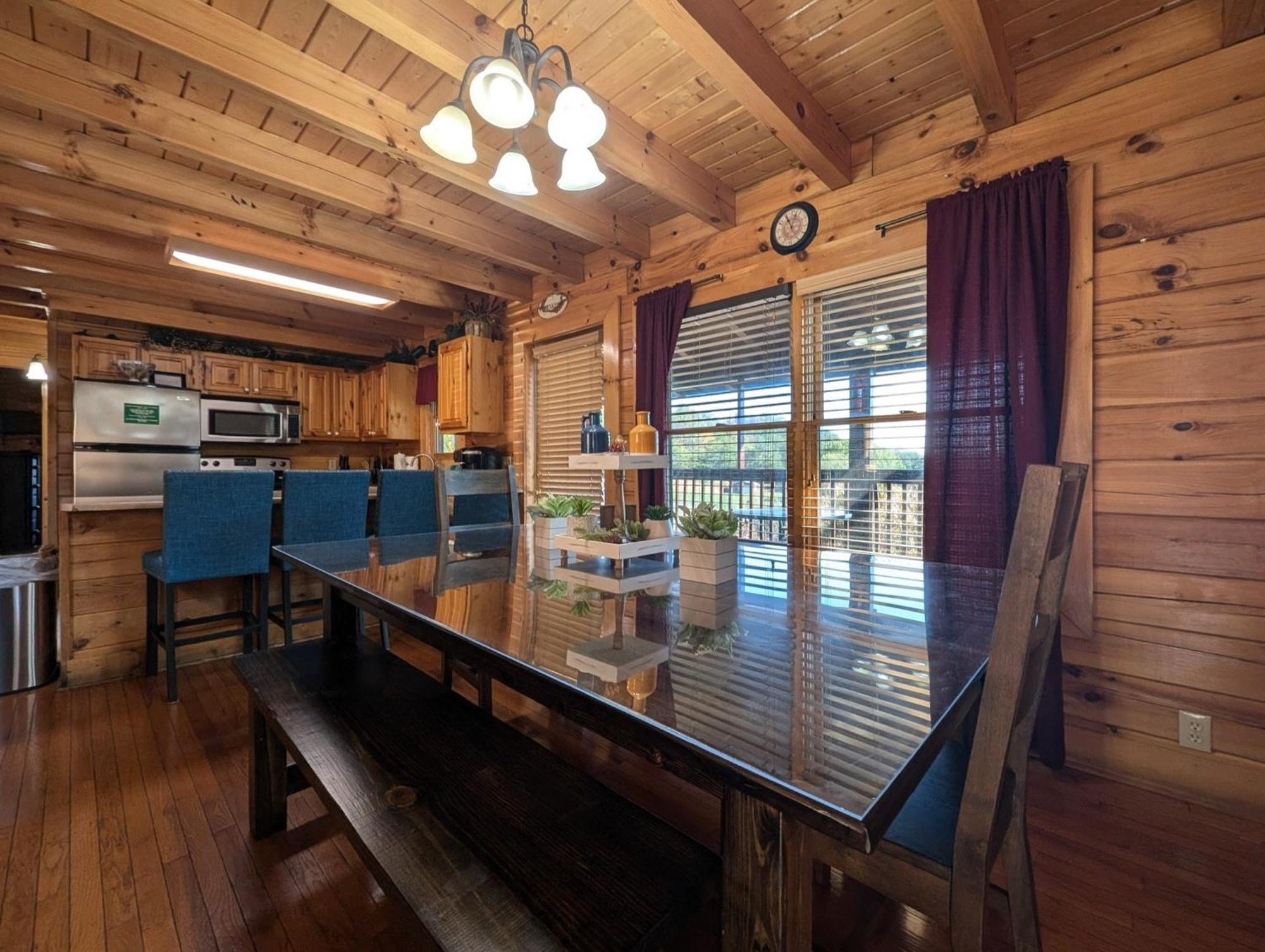 Ern807 - Black Bearry Ridge - Great Location! Close To The Action! * Pigeon Forge