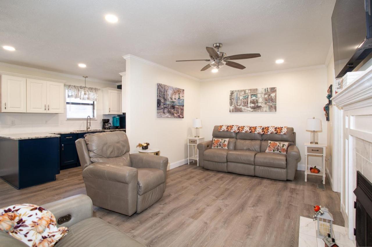 Holiday home Cozy W Loveseat Fireplace Grill
