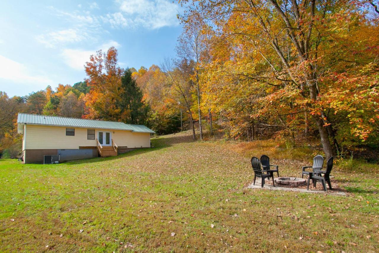 Holiday home Cozy W Loveseat Fireplace Grill
