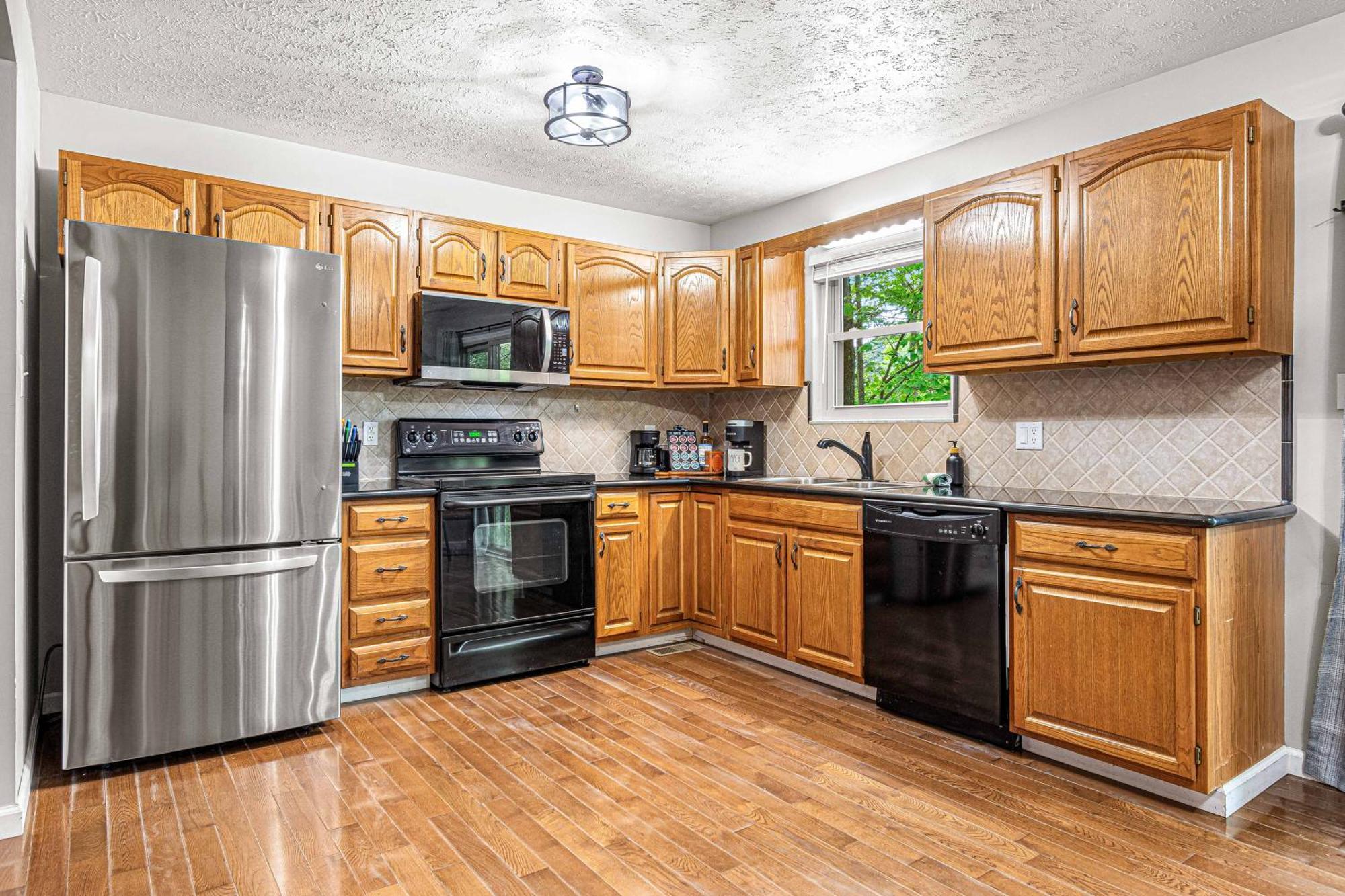 Freshly Updated Mountain Escape Pigeon Forge