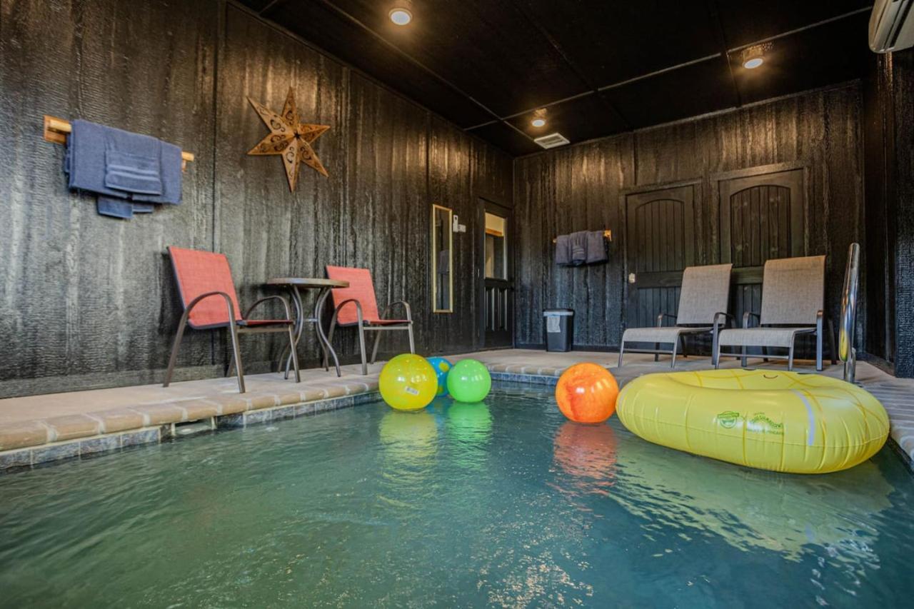Family With Pool - Gym - Hot Tub - Game Holiday home Pigeon Forge