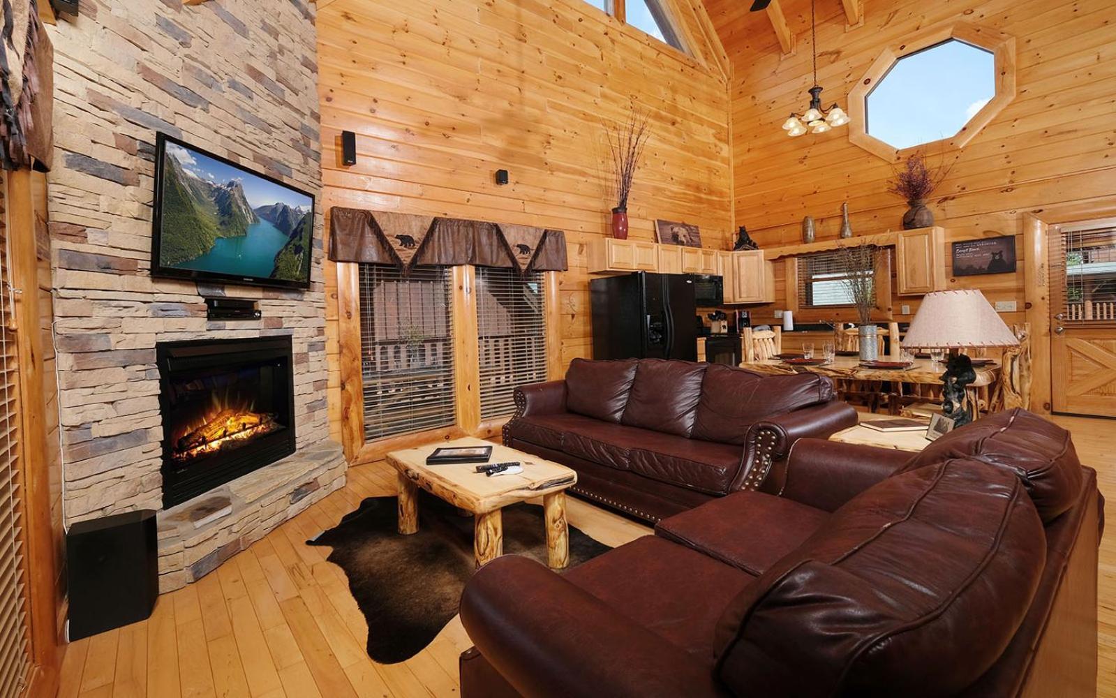 Bear Hug At Bear Creek Villa *
