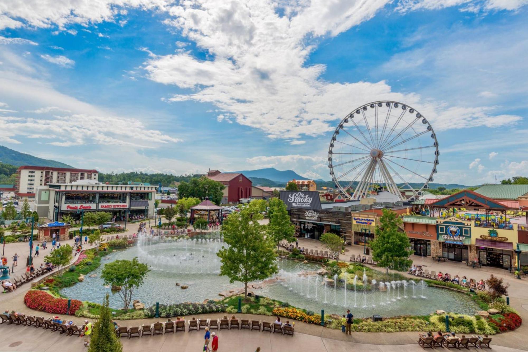 Skyburst - Relax & Play! Pool, Hot Tub, Games & Theater *
