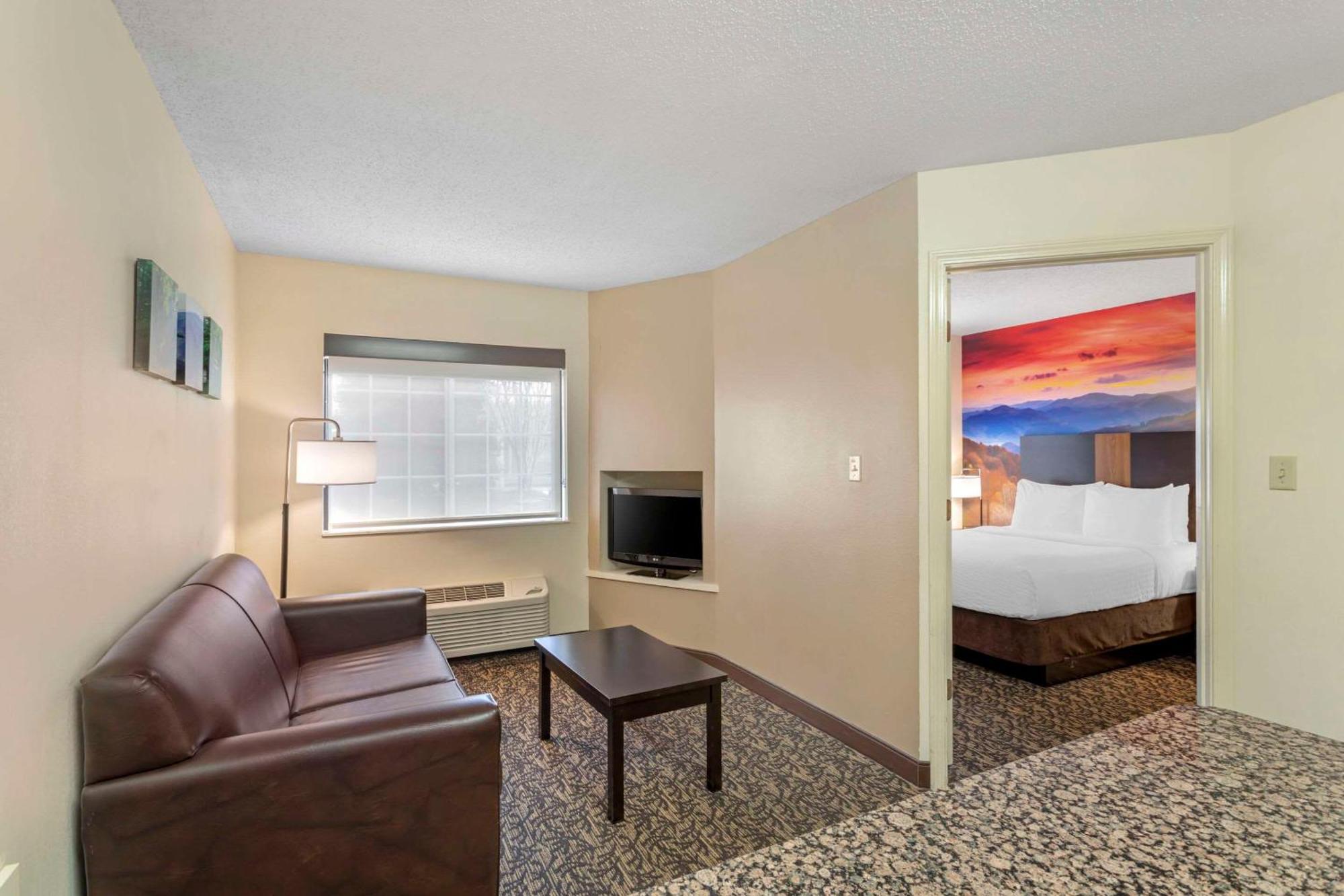 Leconte & Convention Center, Ascend Collection Pigeon Forge