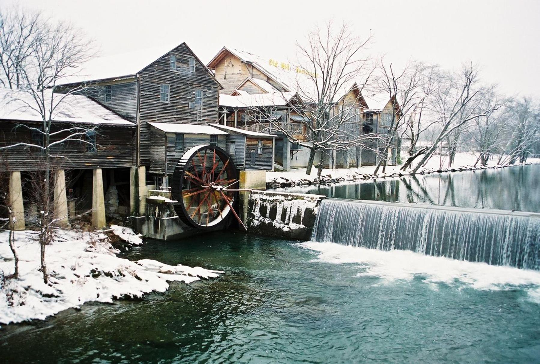 Amazing Views, Pool, Hot Tub, Pool Table, Arcade Holiday home Pigeon Forge
