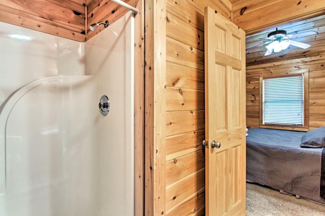 Chalet Mountaintop Manor By Eden Crest