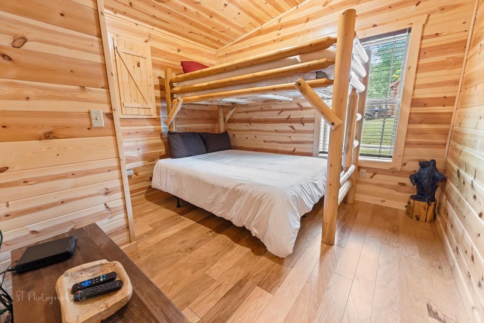 Foxes' Den With Private Hot Tub Holiday home