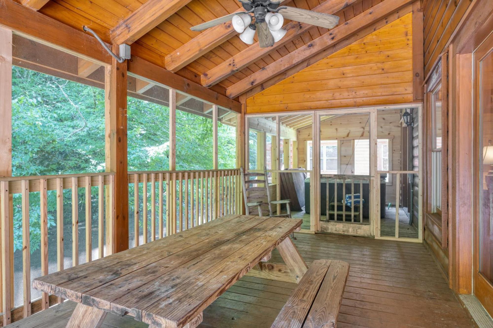 Brookshore By Avantstay Relaxing Backyard Creek 10mins From Holiday home *