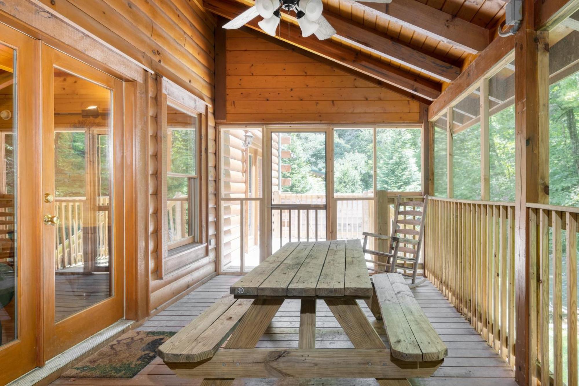 Brookshore By Avantstay Relaxing Backyard Creek 10mins From Pigeon Forge