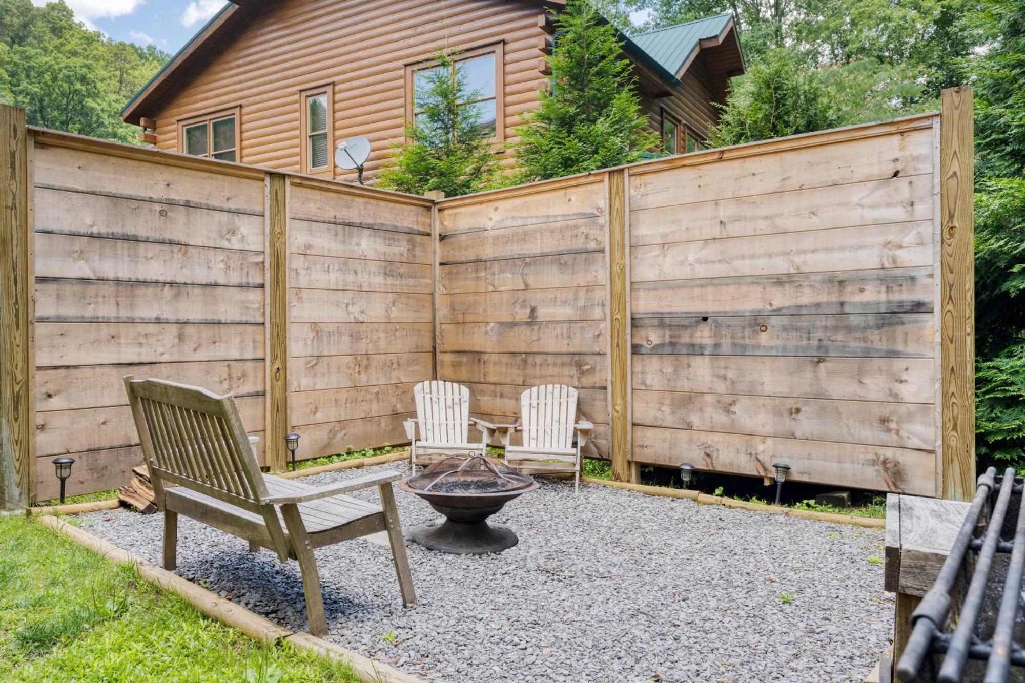 Brookshore By Avantstay Relaxing Backyard Creek 10mins From Holiday home Pigeon Forge