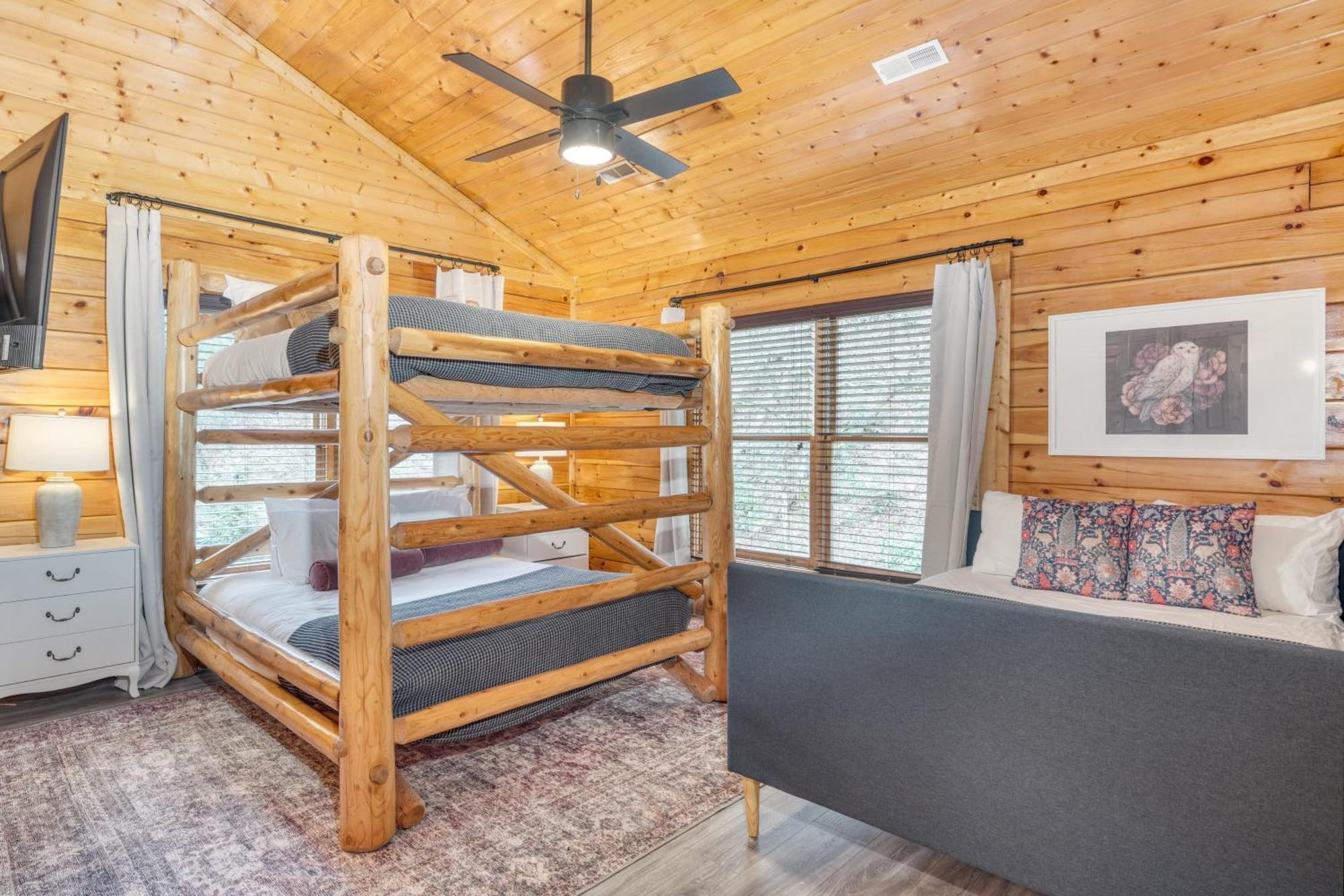 Holiday home Brookshore By Avantstay Relaxing Backyard Creek 10mins From Pigeon Forge