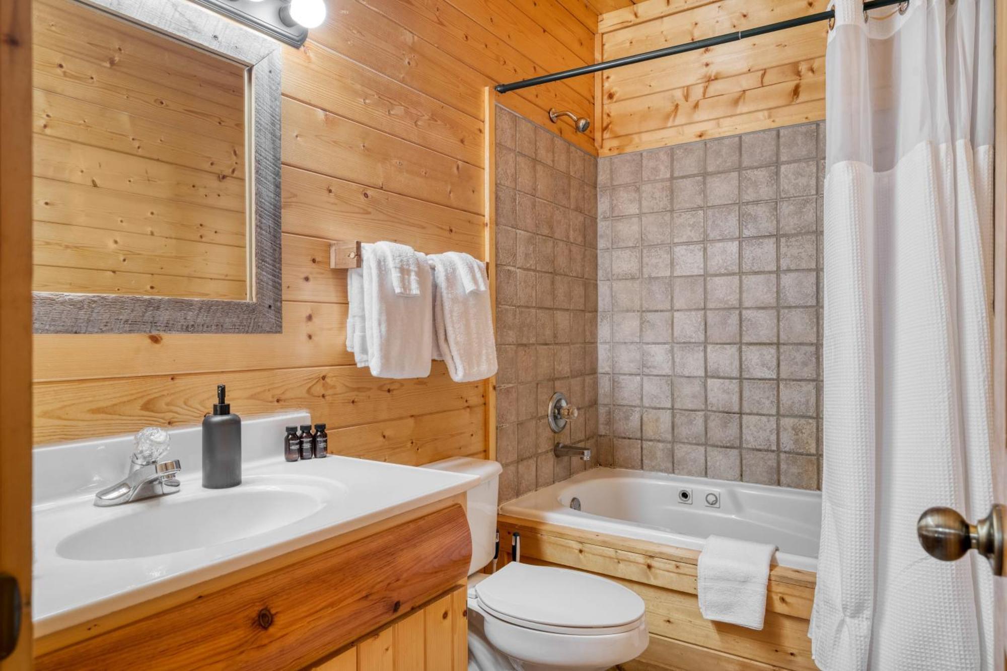 Brookshore By Avantstay Relaxing Backyard Creek 10mins From Holiday home *