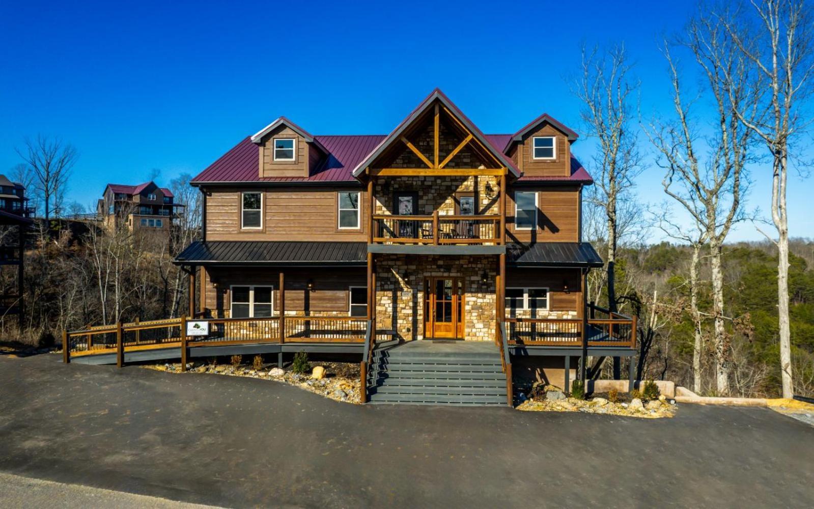 Splashin Mountain Retreat Holiday home *