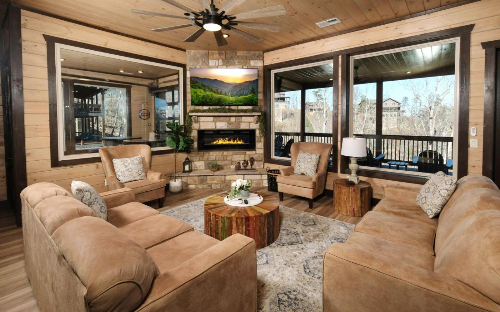 Splashin Mountain Retreat *
