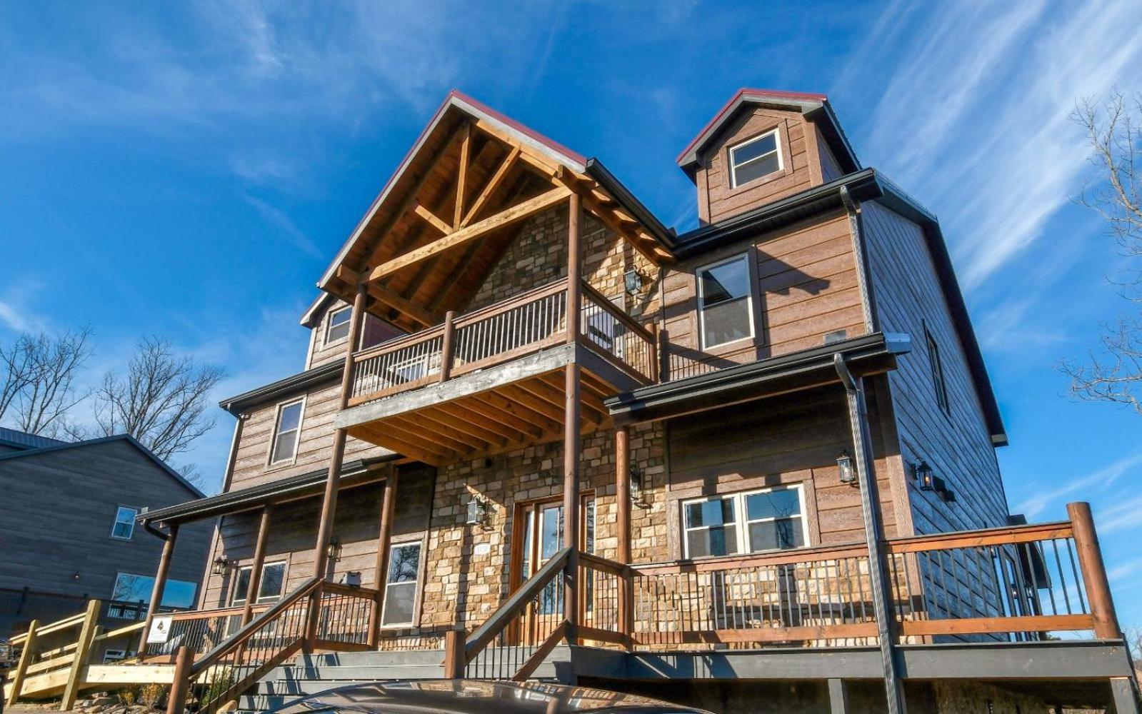 Splashin Mountain Retreat Holiday home