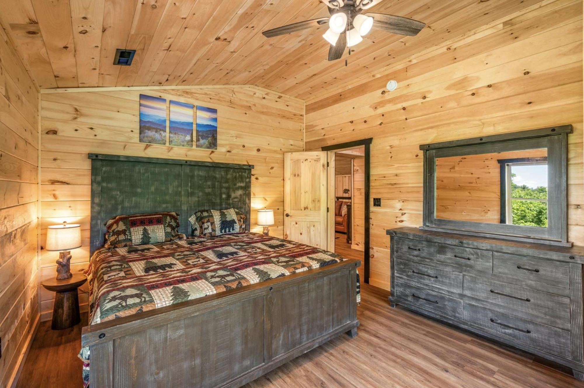 Smoky - Mountain Hideaway *
