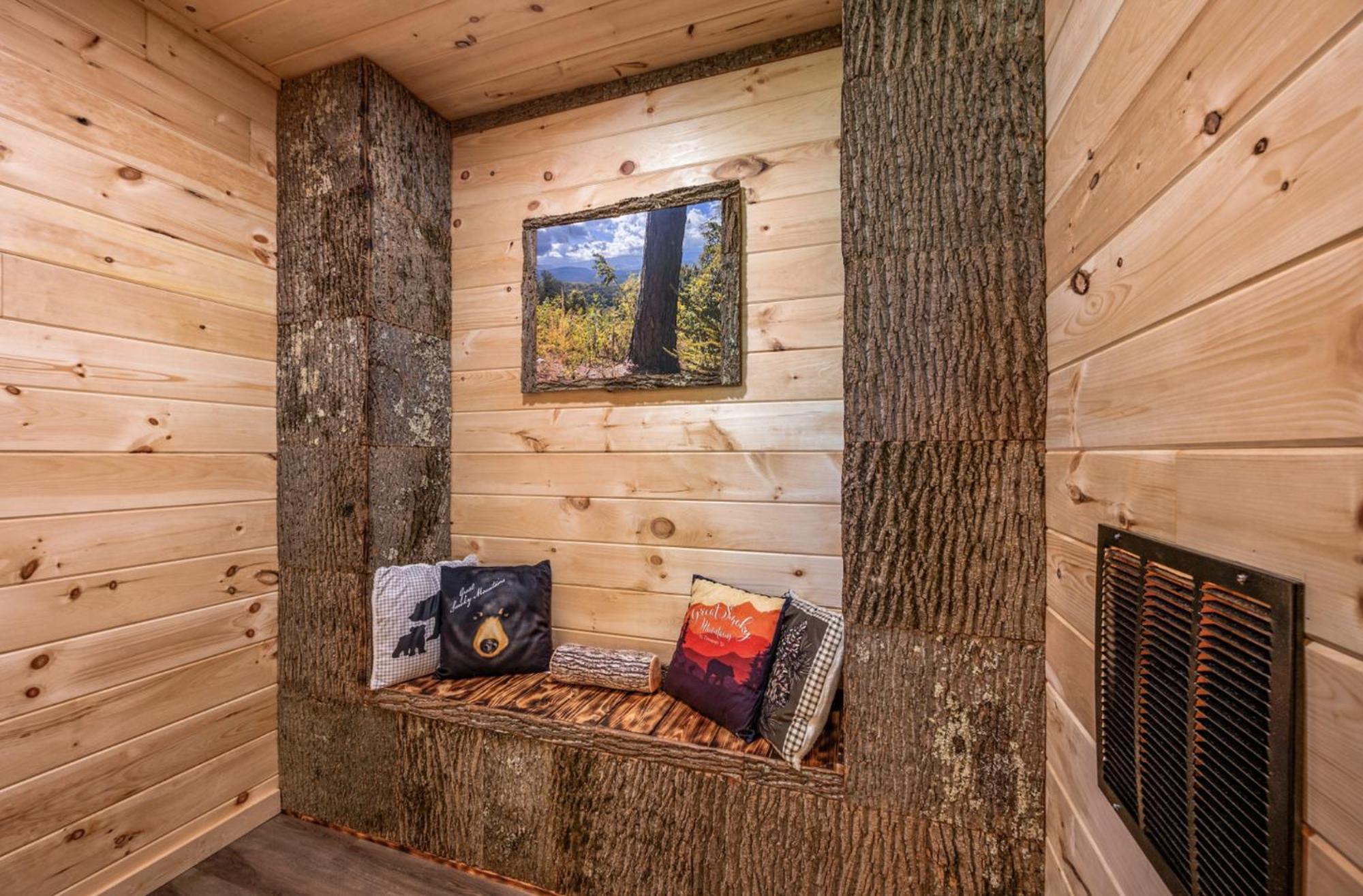 Smoky - Mountain Hideaway Apartment