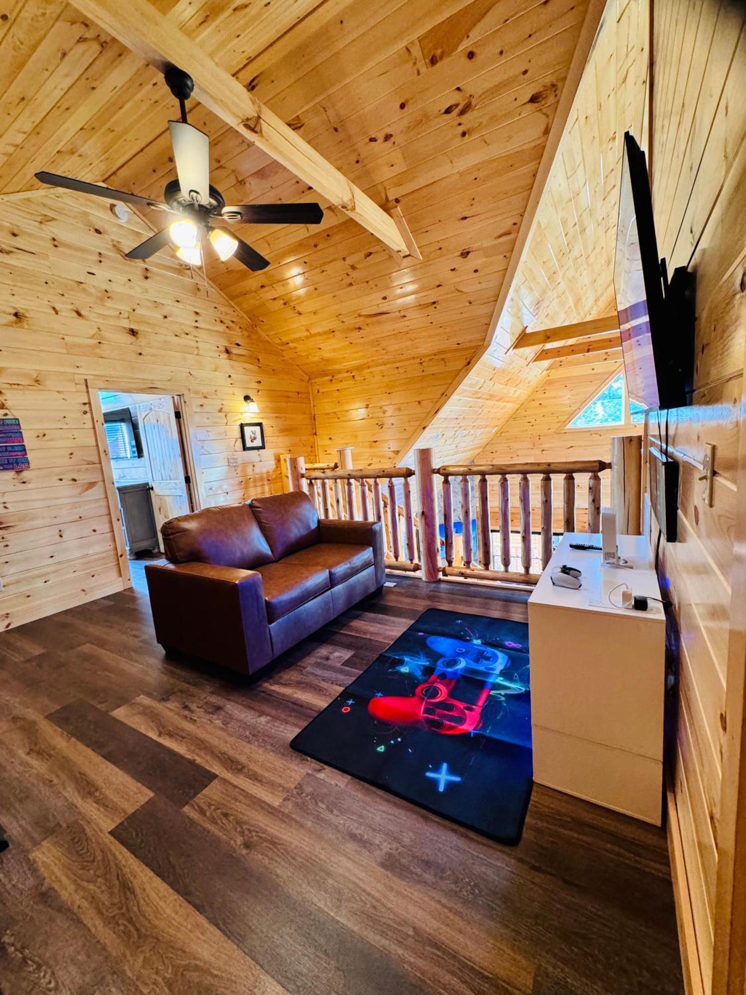 Mountain Dream Retreat Villa Pigeon Forge
