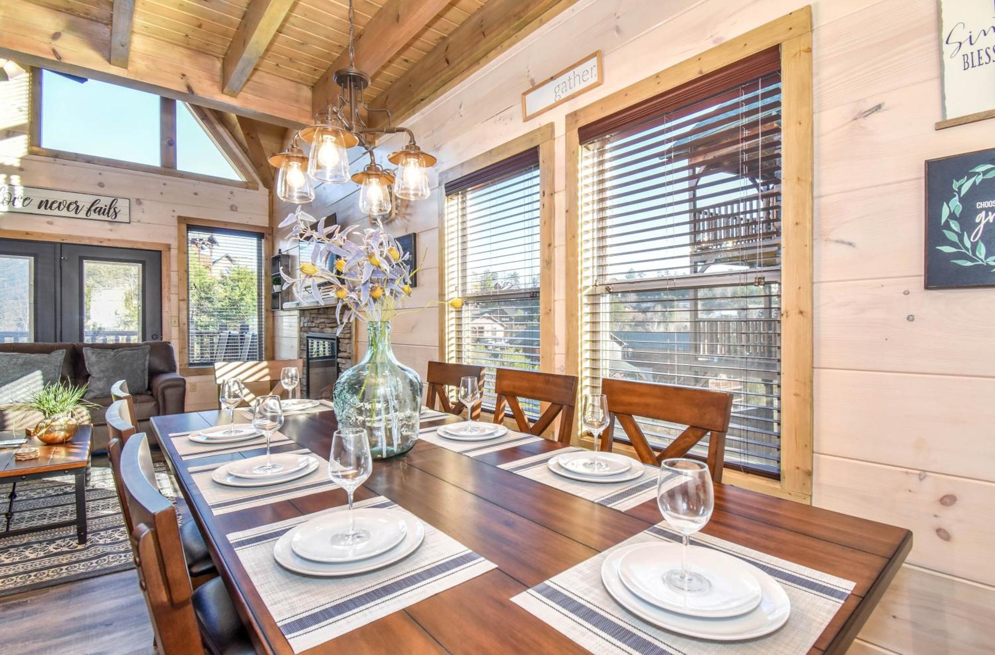 Holiday home Luxury 4-br Near Parkway And Dollywood With Game And Hot Tub Pigeon Forge
