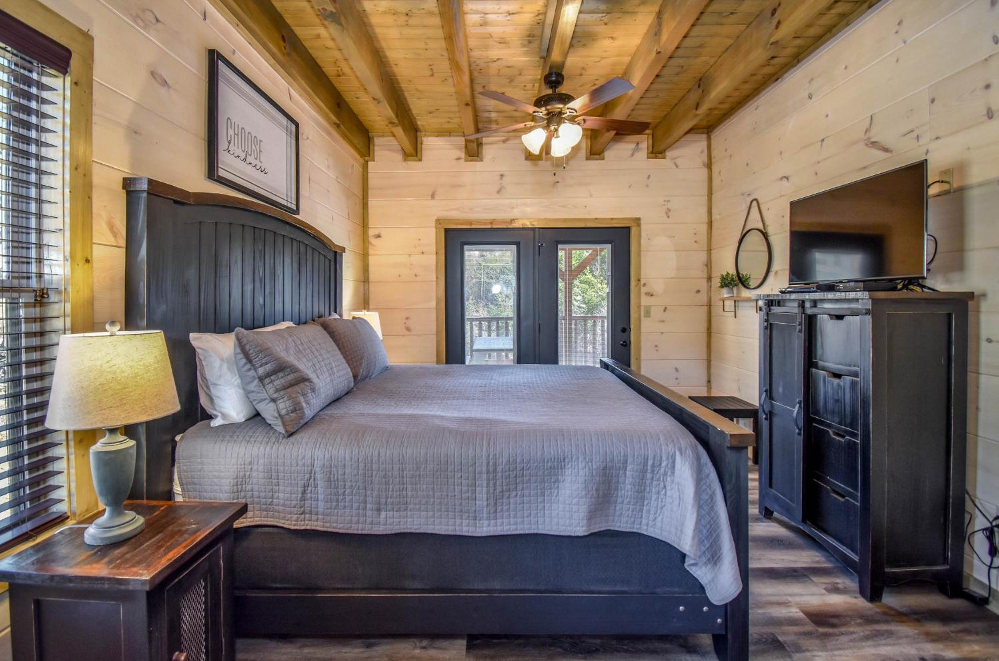 Holiday home Luxury 4-br Near Parkway And Dollywood With Game And Hot Tub
