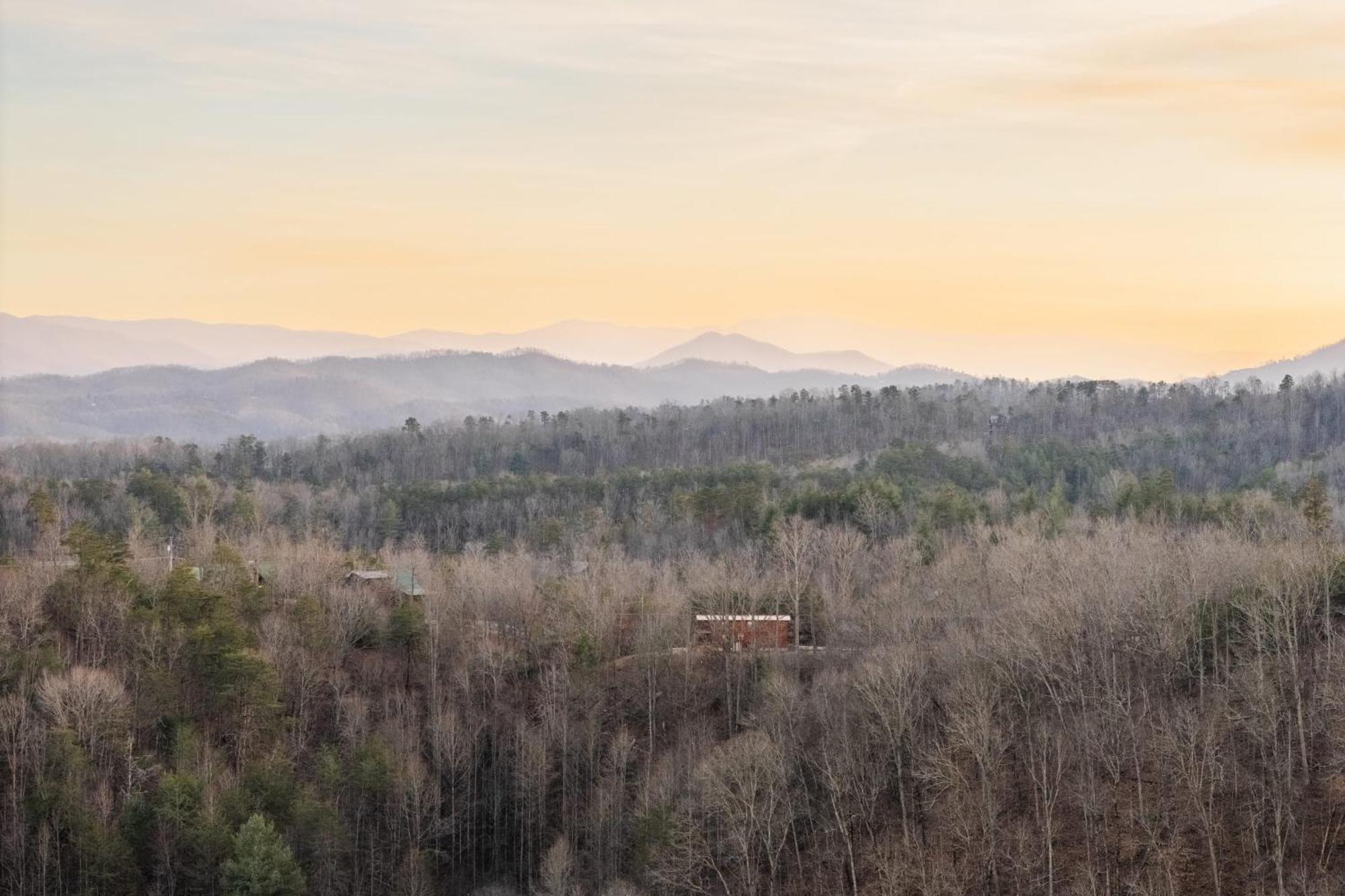 Elk Pass By Avantstay Luxurious Mountain Estate Pigeon Forge