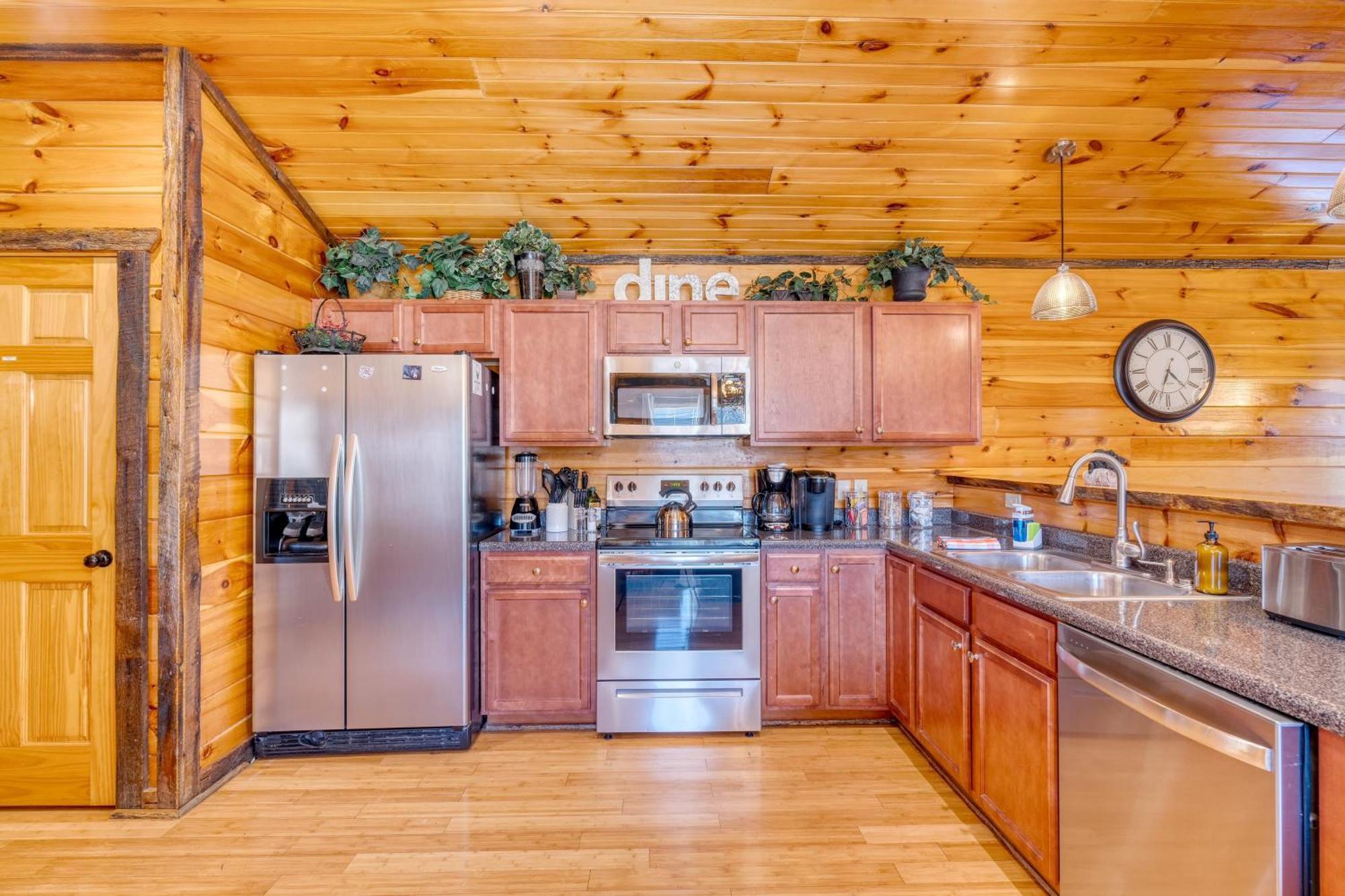 Holiday home Bear Cove By Avantstay Hot Tub Pool Table Pigeon Forge