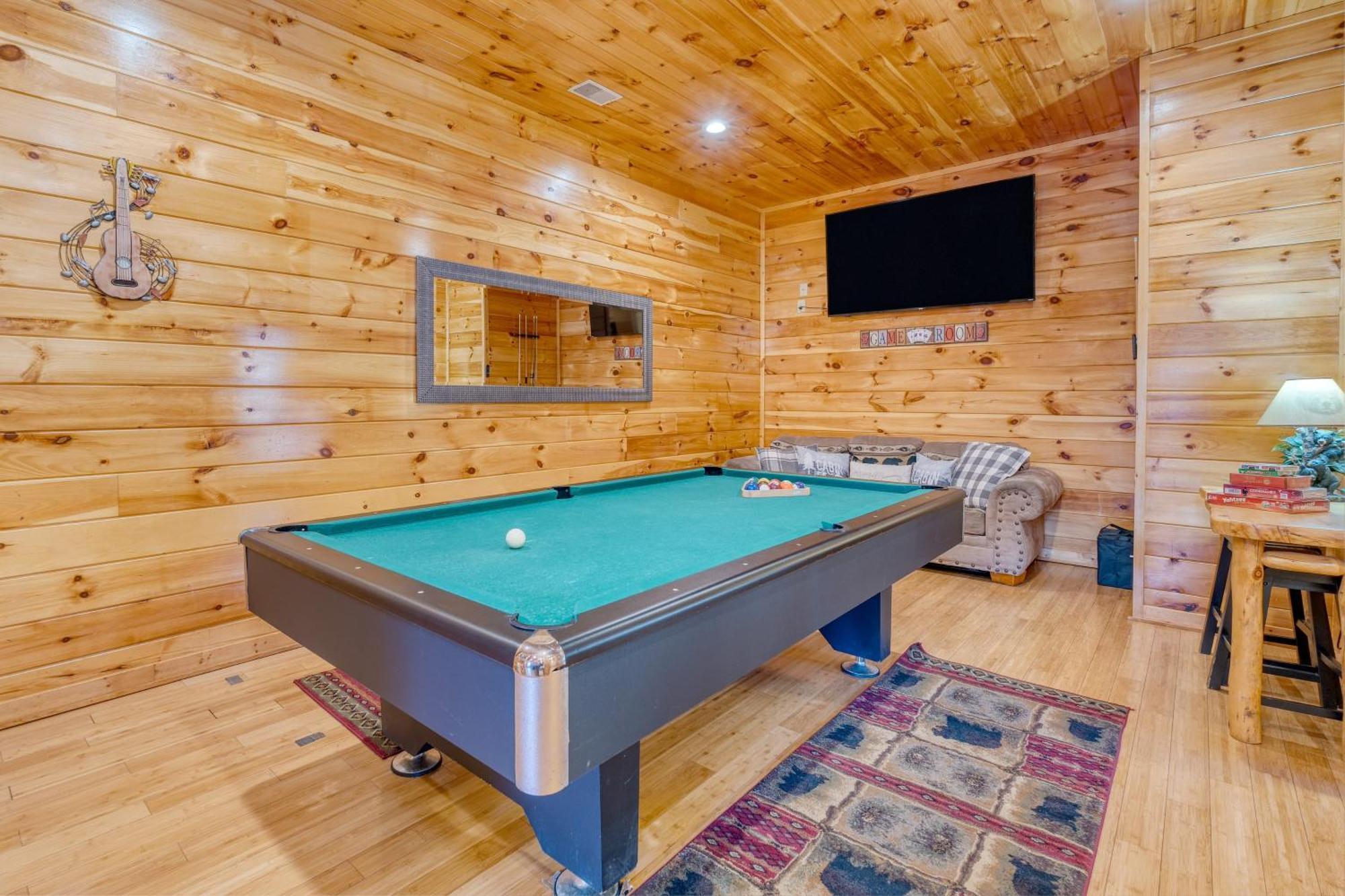 Bear Cove By Avantstay Hot Tub Pool Table Holiday home Pigeon Forge