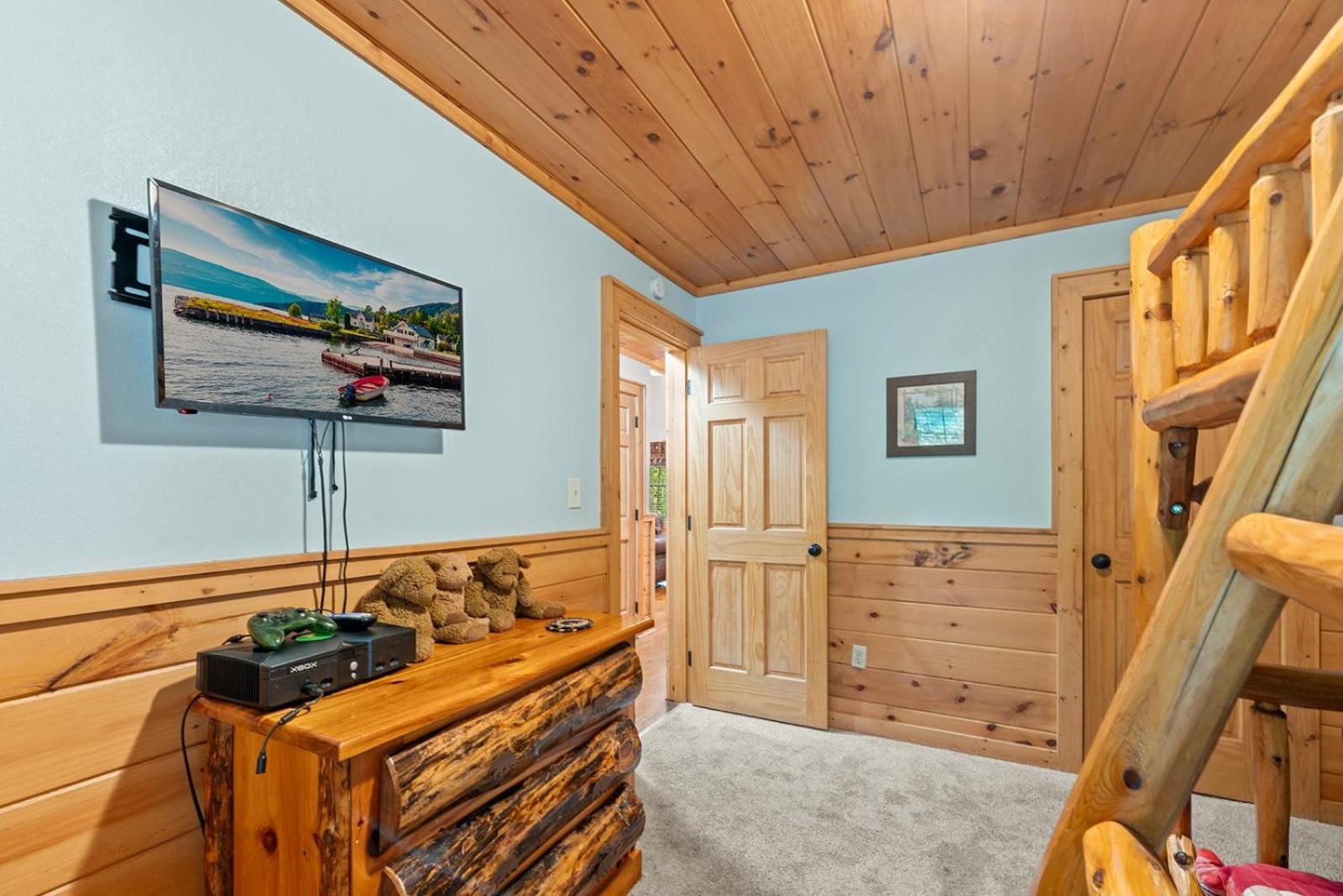 Sugar Bear Mountain Hideaway Holiday home *