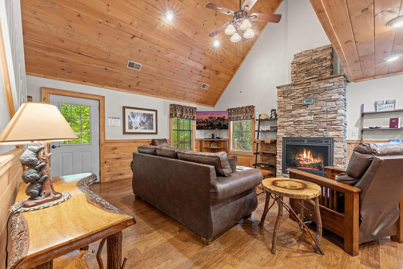 Sugar Bear Mountain Hideaway *
