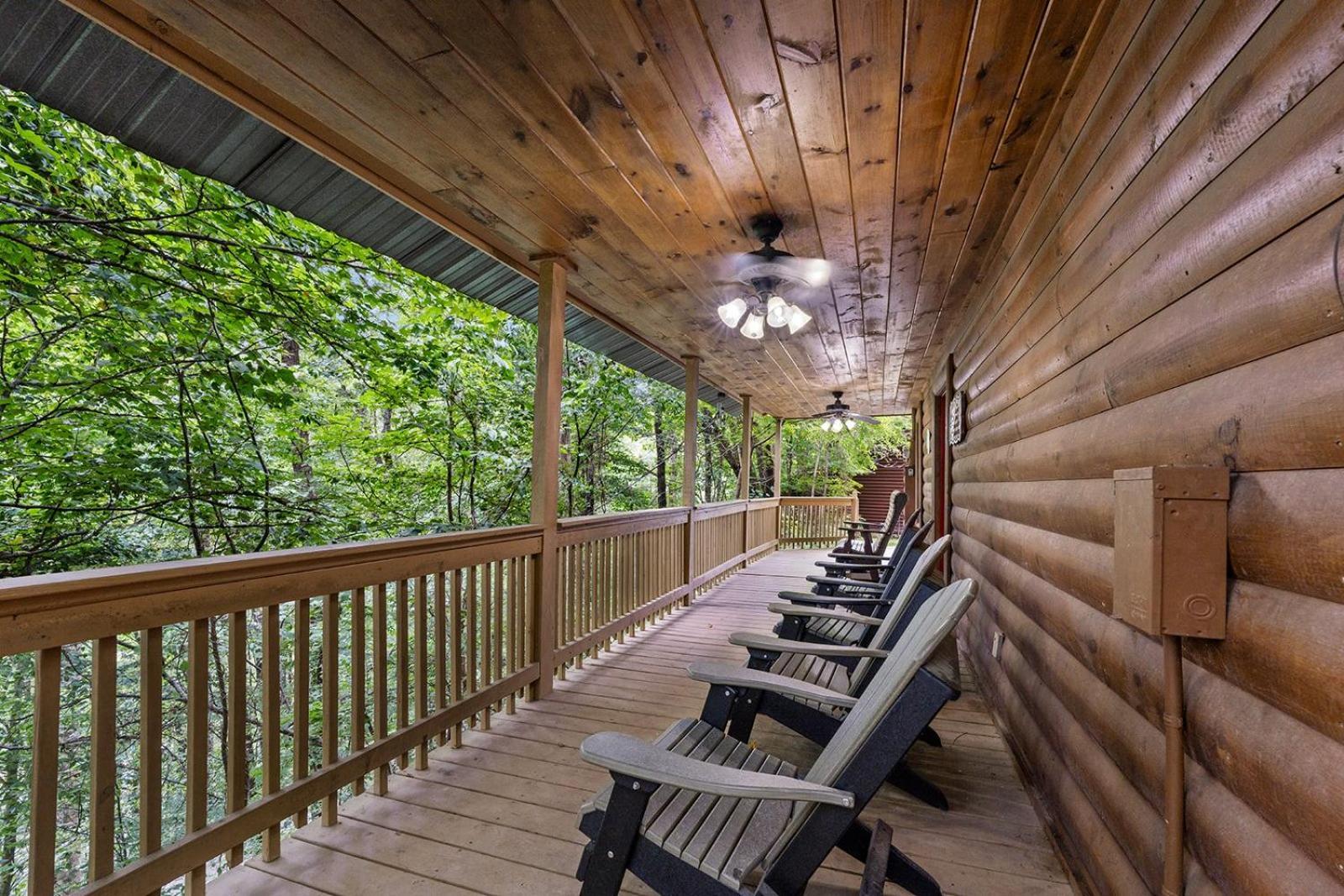 Sugar Bear Mountain Hideaway Holiday home