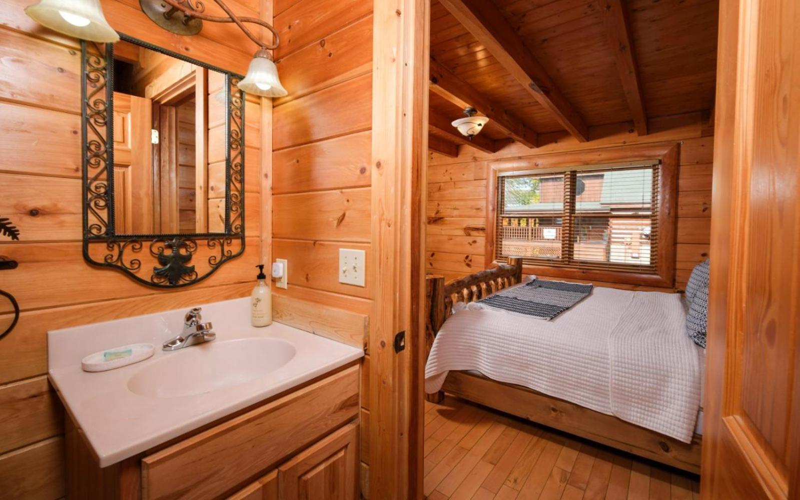 Bear Hug At Bear Creek Villa