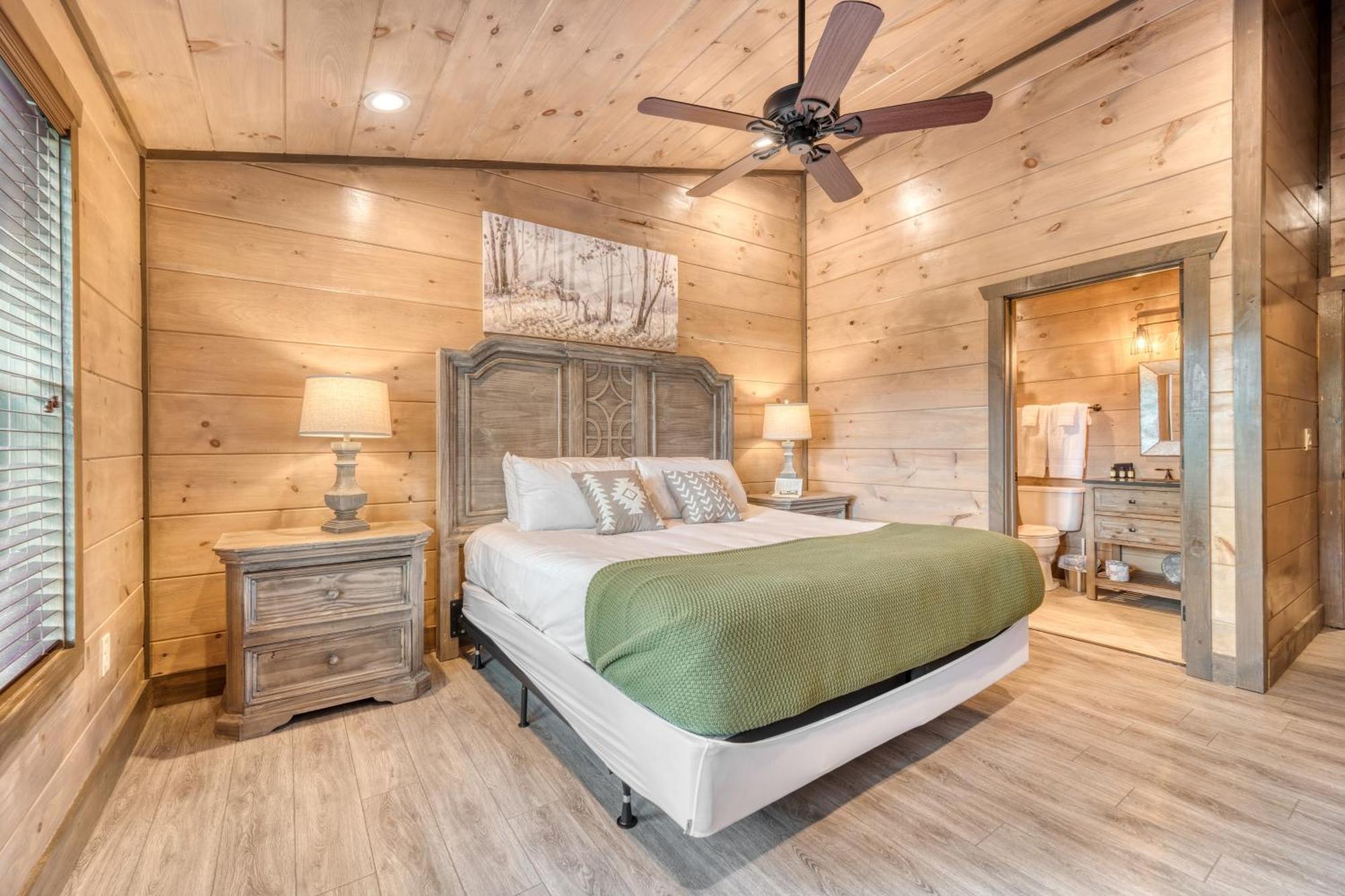 Wanderer By Avantstay Sleeps 26 A Custom Smokies *