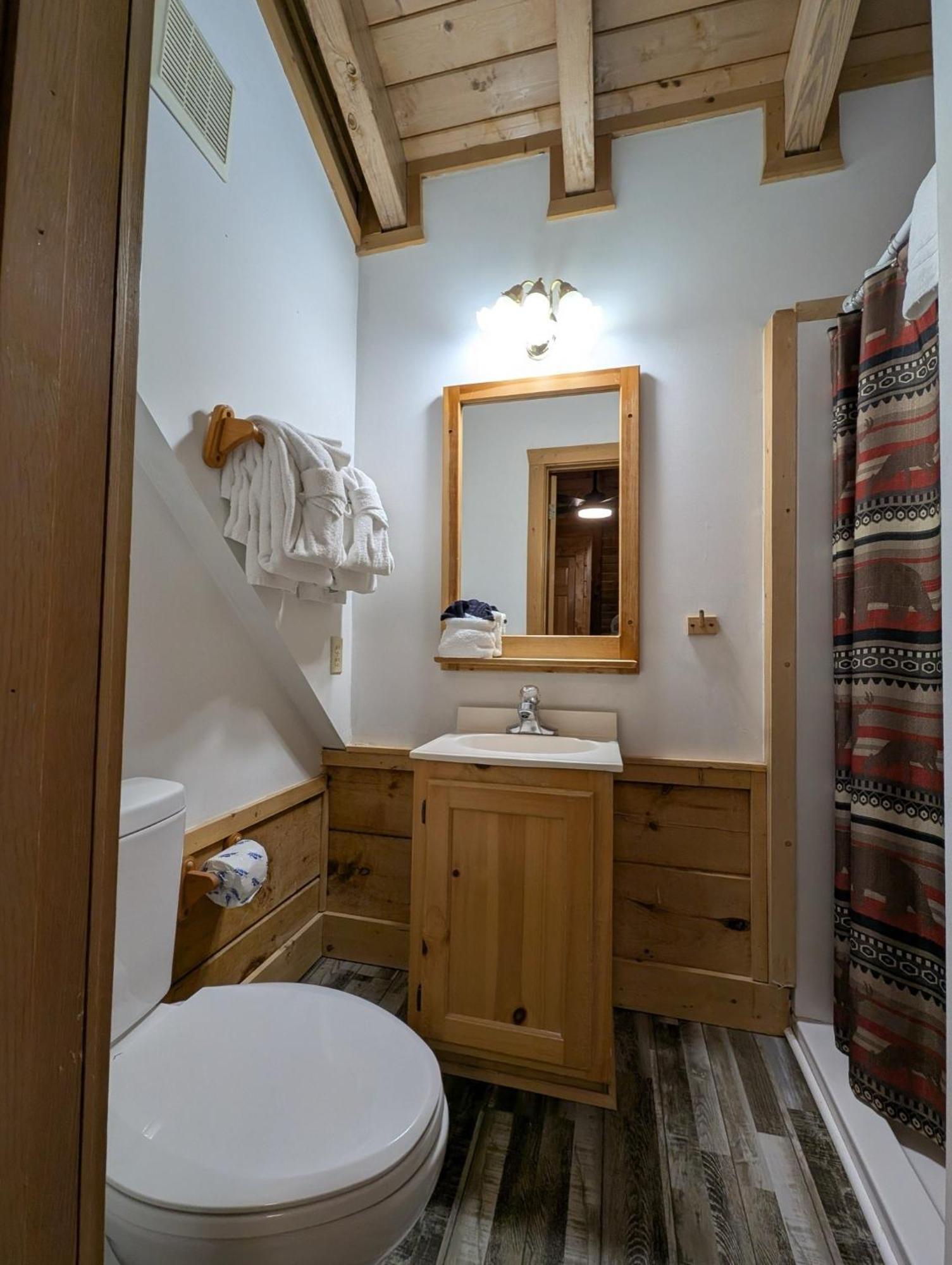 Er206 - Mountain Rendezvous Great Location - Close To Town! Holiday home