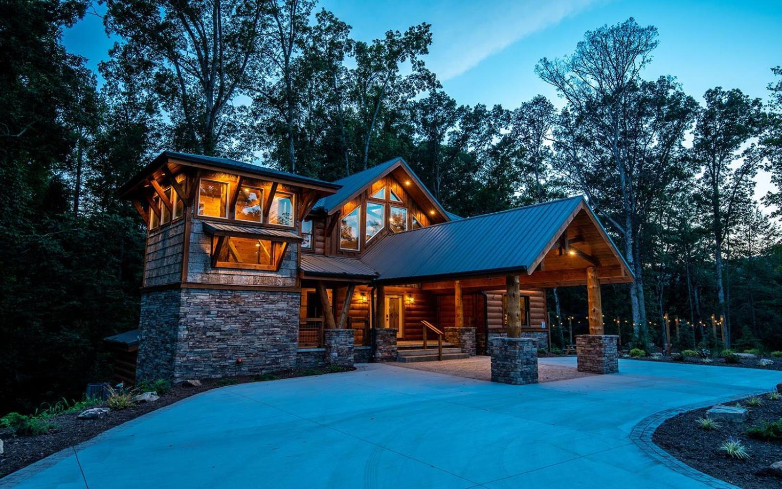 Villa Treehouse River