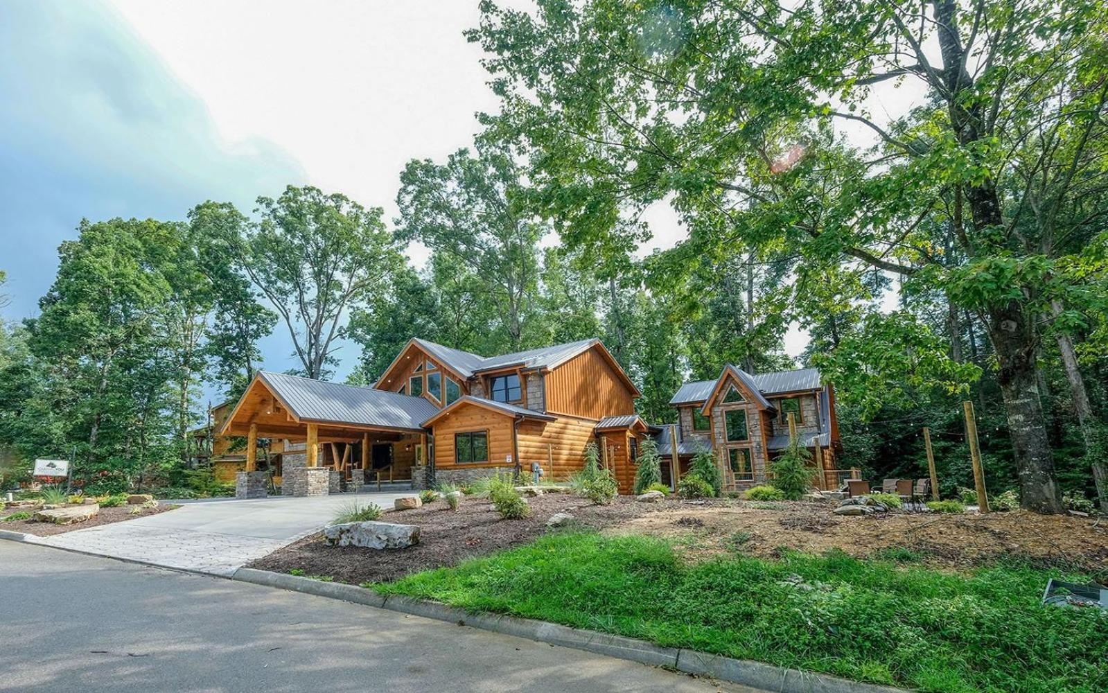Treehouse River Pigeon Forge