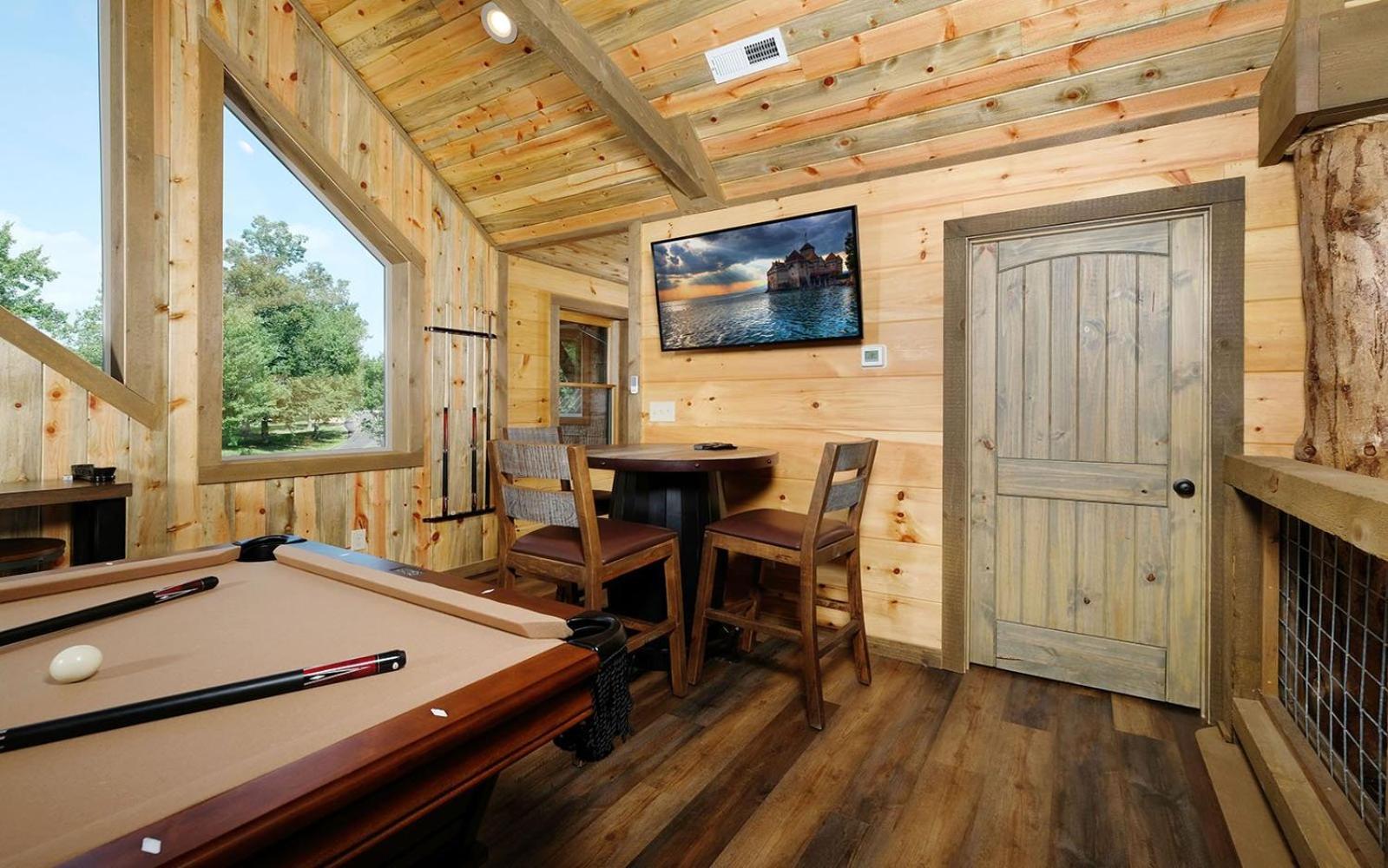 Treehouse River Villa