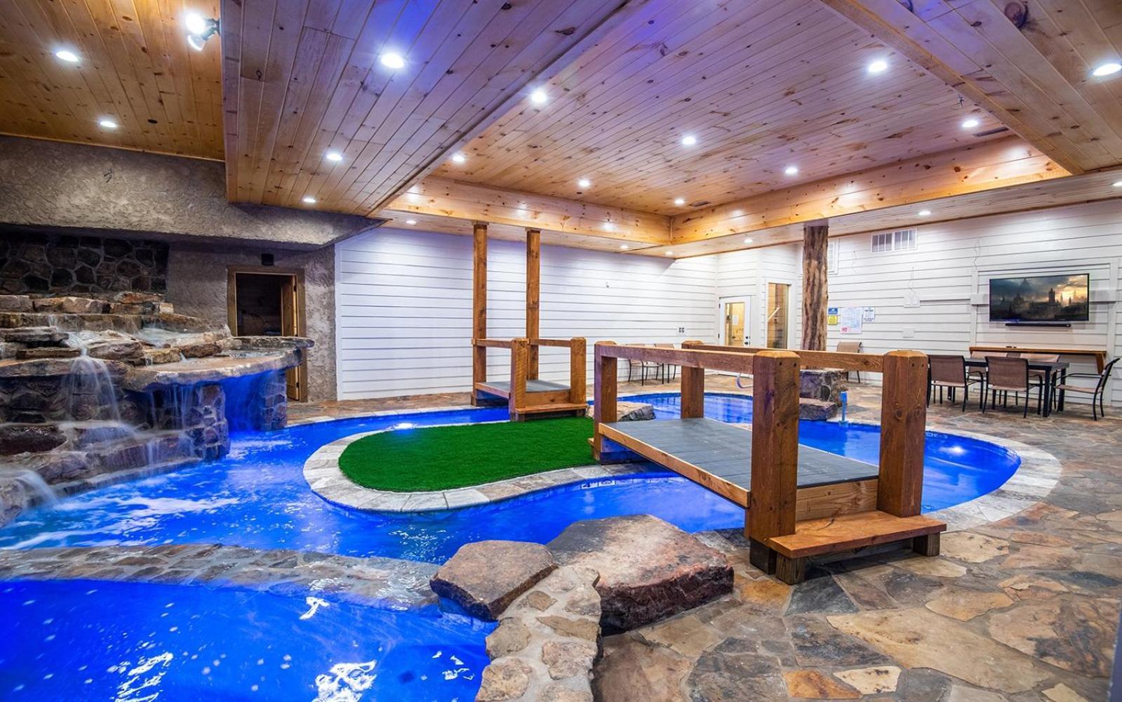 Treehouse River Villa