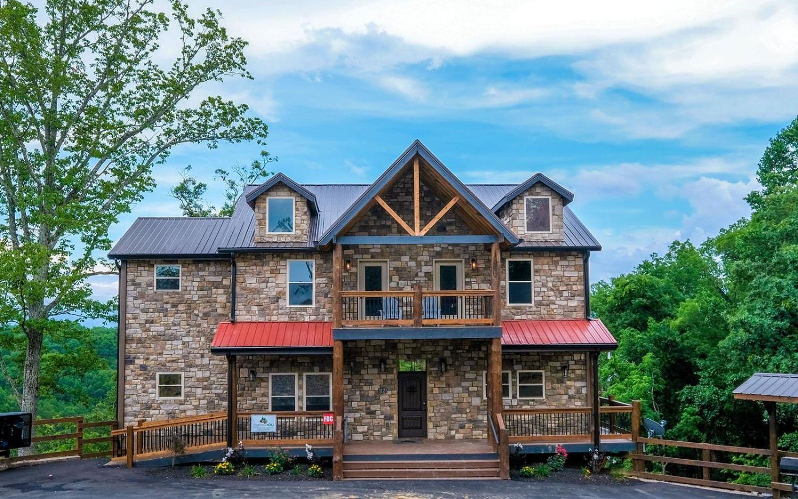 Hibernation Hideaway Pigeon Forge