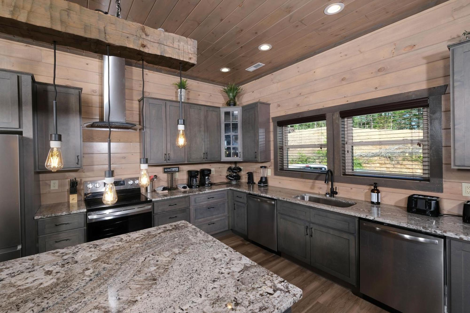 Hibernation Hideaway Pigeon Forge