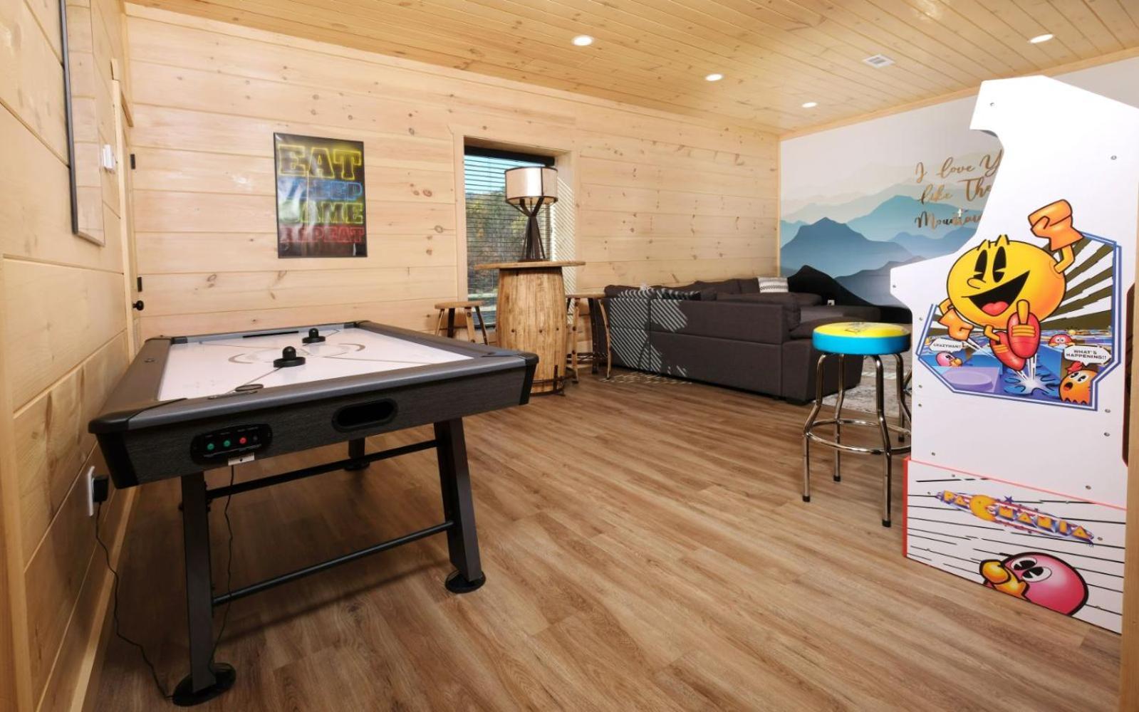 Villa Smoky Mountain Oasis *