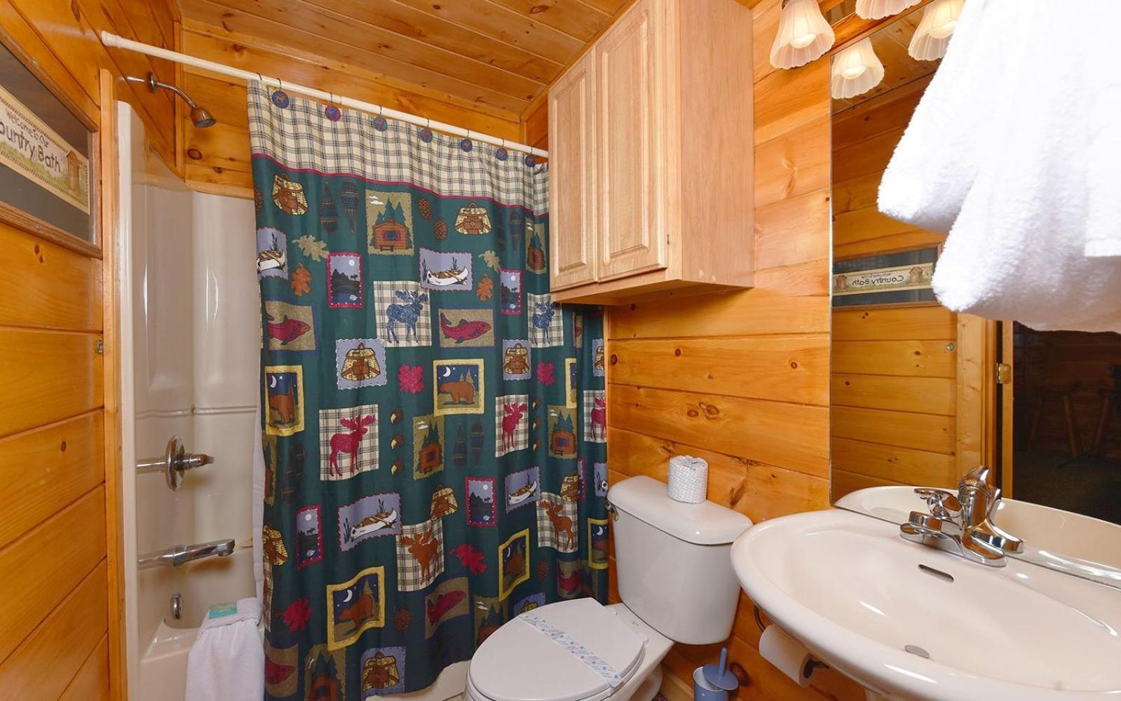 Villa Bear Footin Heaven Pigeon Forge