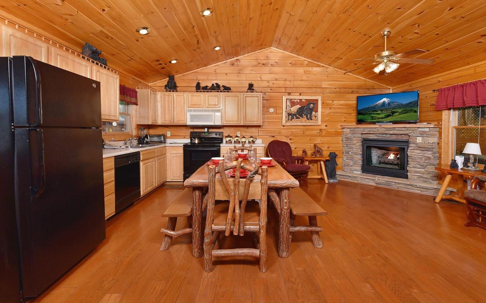 Bear Footin Heaven Villa Pigeon Forge