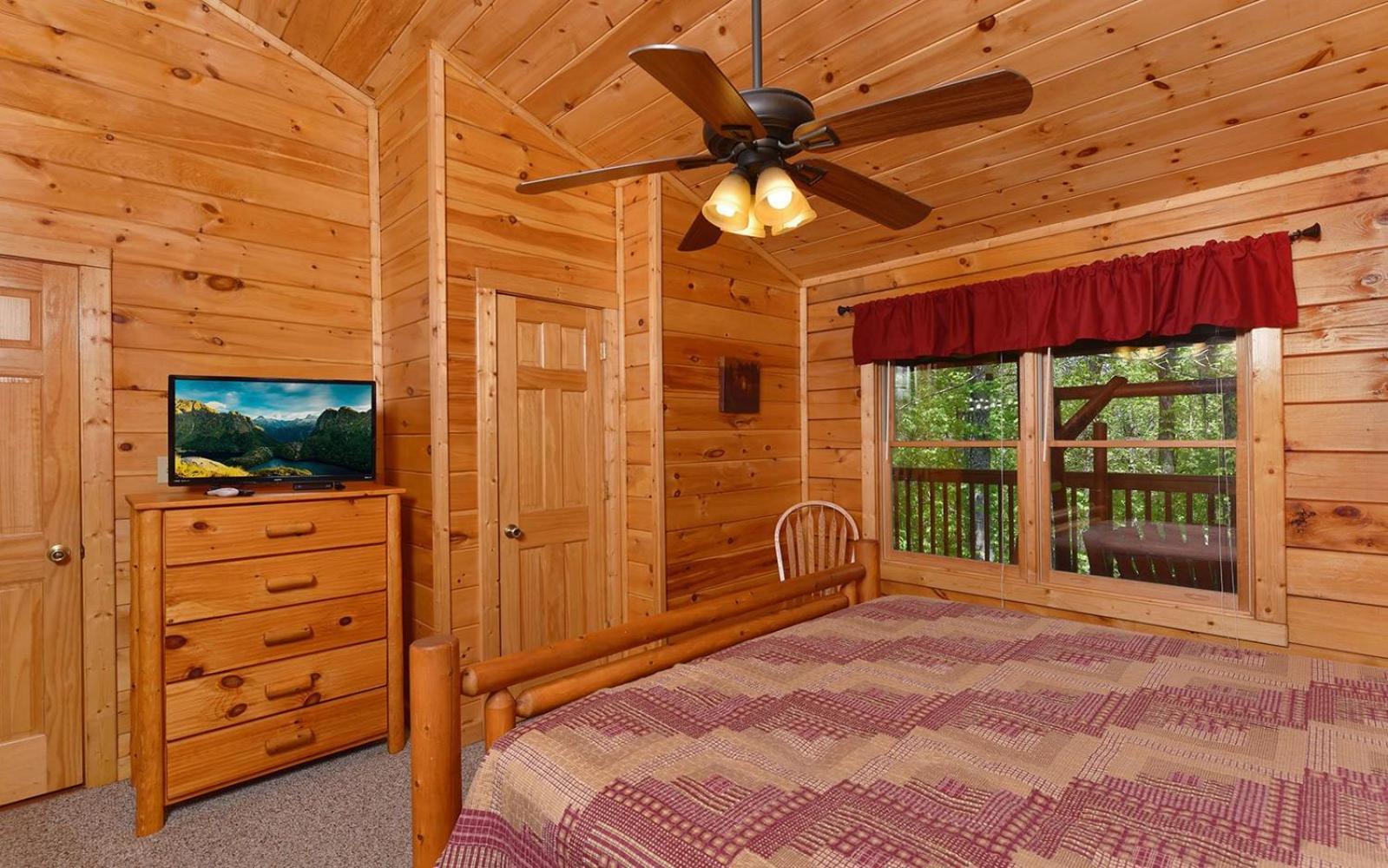 Villa Bear Footin Heaven