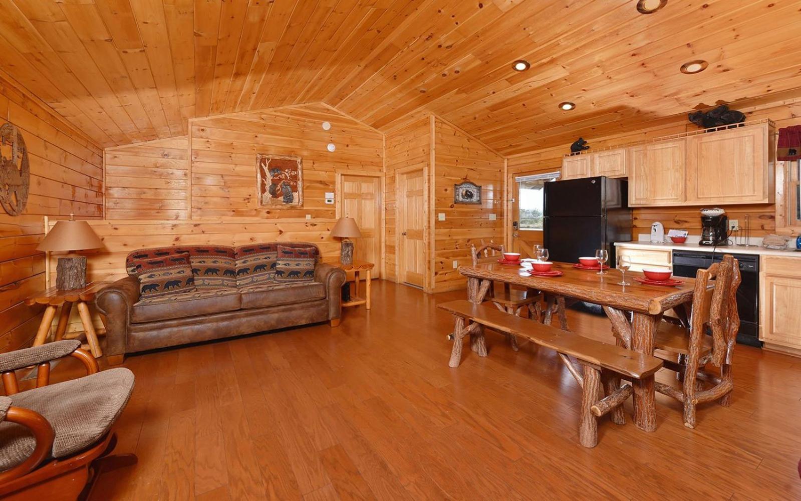 Bear Footin Heaven Villa *