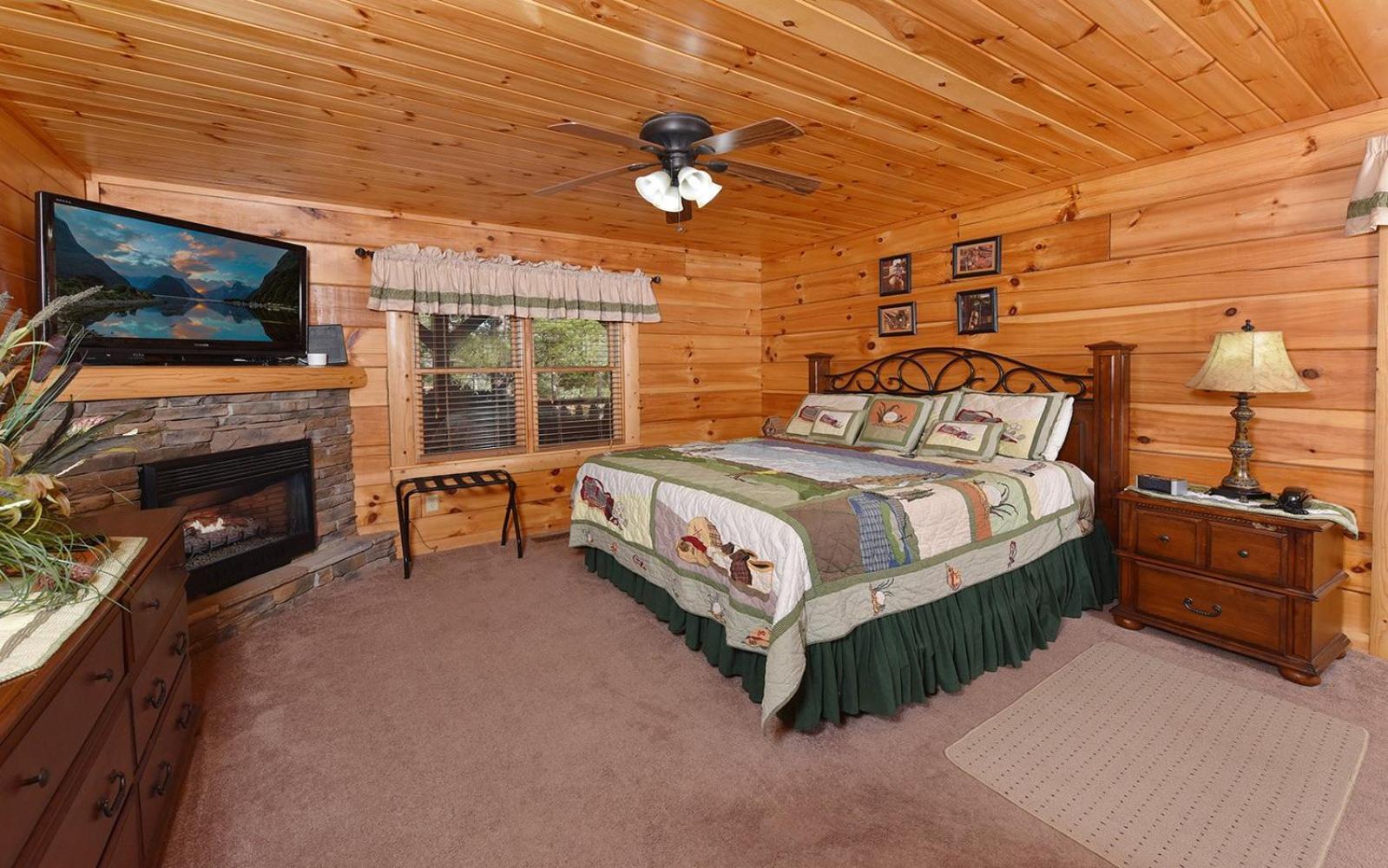 Owlpine * Pigeon Forge