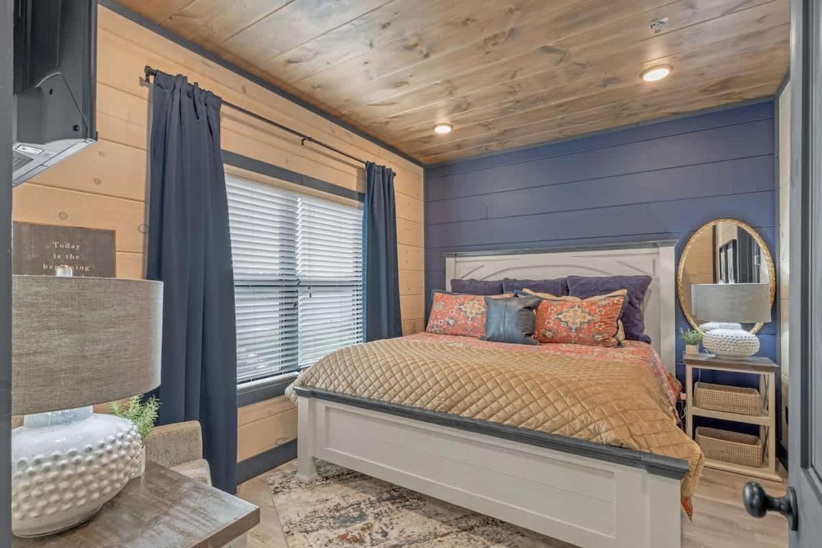 Mountain Plunge Holiday home *